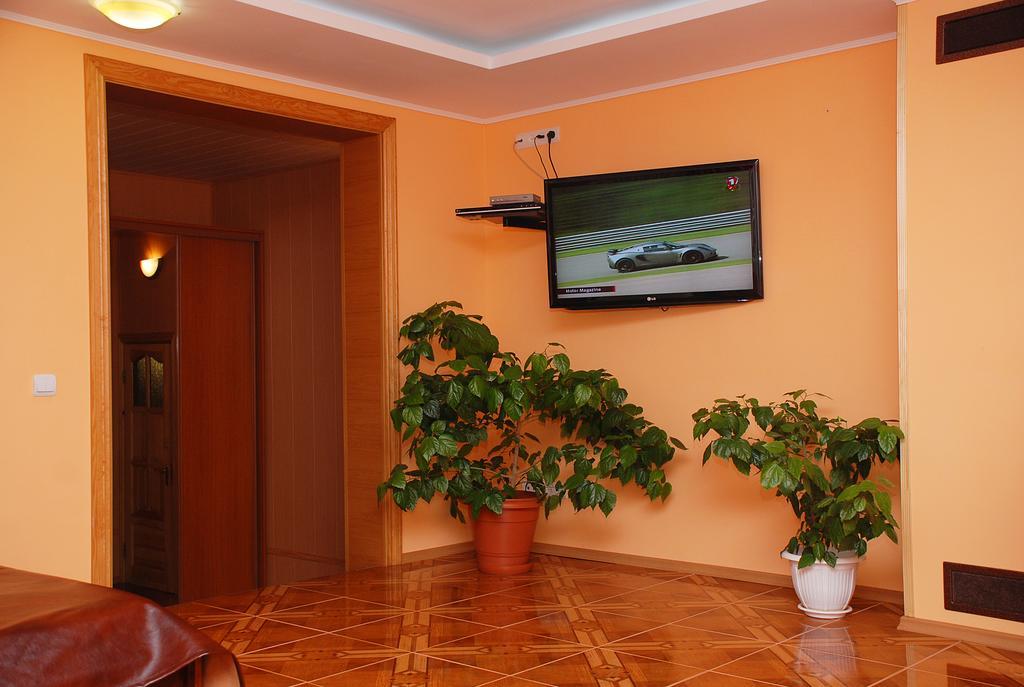 House In Bohatyrska Street Kijev Kültér fotó